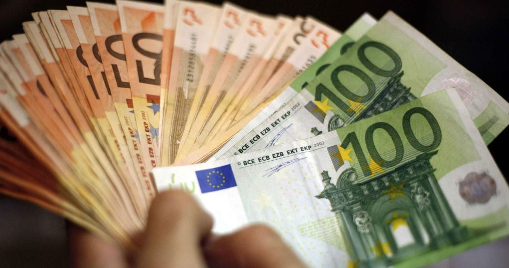 Parate ne banka, thellohet diferenca midis te pasurve dhe te varferve